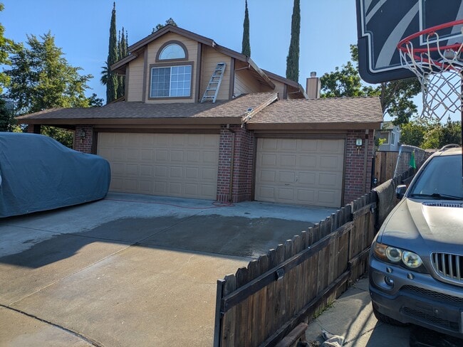 property at 2937 Tamarind Ct