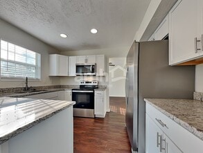 1048 Reveres Run in Lebanon, OH - Building Photo - Building Photo