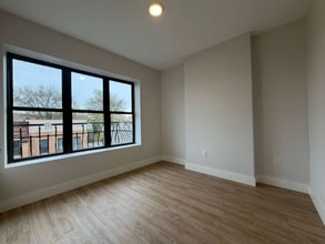 269 M.L.K. Drive in Jersey City, NJ - Foto de edificio - Building Photo