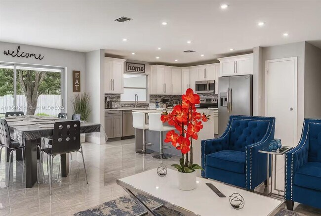 1361 NE 118th St in Miami, FL - Building Photo - Building Photo