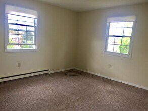 39 Dinan Dr in Gardner, MA - Building Photo - Building Photo