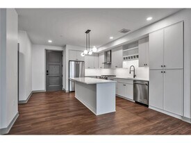 640 Wisconsin Ave N in Golden Valley, MN - Building Photo