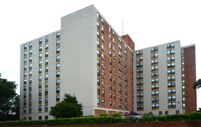 Frederic A Fay Towers in Richmond, VA - Building Photo - Building Photo