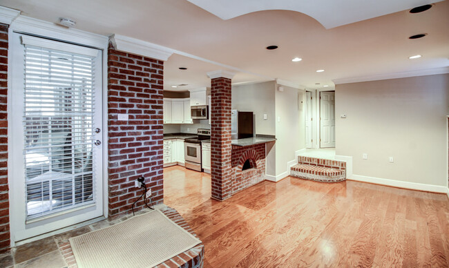 869 Briarcliff Rd NE in Atlanta, GA - Building Photo - Building Photo