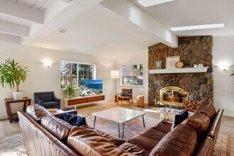 235 Pelton Ln in Incline Village, NV - Building Photo - Building Photo