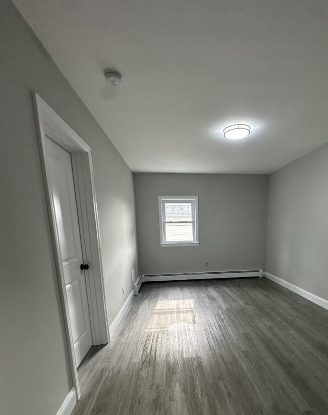 120 Raritan Ave in Highland Park, NJ - Building Photo - Building Photo