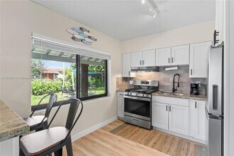 715 NE 6th St in Hallandale Beach, FL - Building Photo - Building Photo