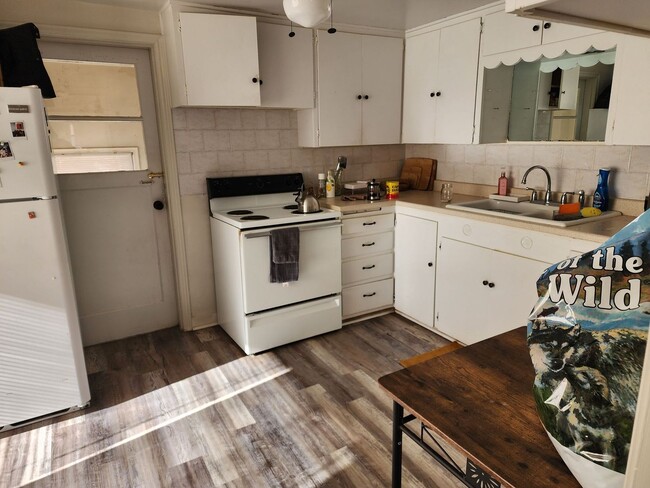 107 N 200 E in Cedar City, UT - Building Photo - Building Photo