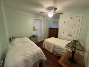 132 Elton St, Unit 1 in Providence, RI - Foto de edificio - Building Photo