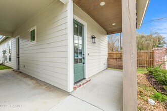 121 Mayberry Grv St in Youngsville, LA - Building Photo - Building Photo