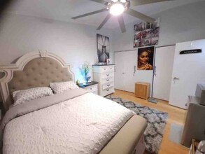 8012 Valley Manor Rd in Owings Mills, MD - Foto de edificio - Building Photo