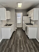 12402 Alderbrook Dr in Austin, TX - Building Photo