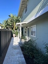 335 S Grand St in Orange, CA - Building Photo