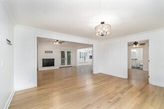 1726 Lewisburg Pike in Franklin, TN - Building Photo - Building Photo