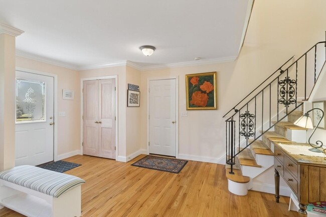 28 Middle Rd in Riverhead, NY - Building Photo - Building Photo
