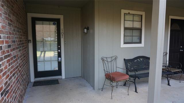 2728 Copper Creek Dr in Arlington, TX - Building Photo