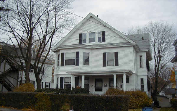 64-66 Church St in Waltham, MA - Foto de edificio