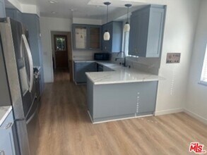 4445 Don Zarembo Dr in Los Angeles, CA - Building Photo - Building Photo
