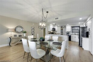 3321 Glen Cairn Ct in Bonita Springs, FL - Building Photo