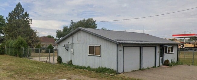 property at 289 S 9th Ave