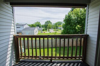 75 Rosebud Ln in Mount Clemens, MI - Building Photo - Building Photo