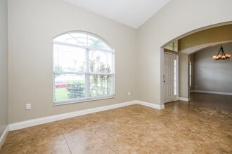 2428 Timothy Ln in Kissimmee, FL - Foto de edificio - Building Photo