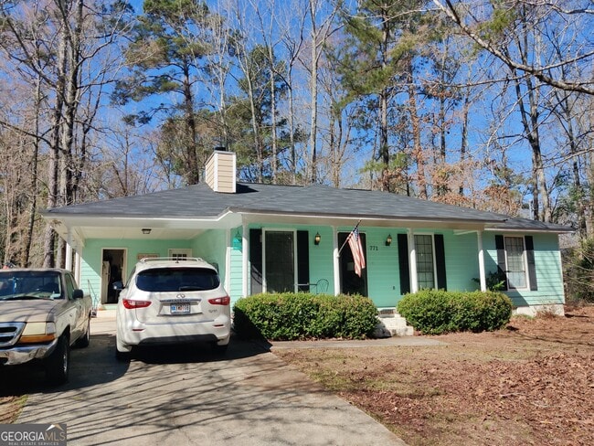 property at 771 Plantation Pkwy