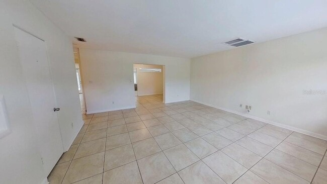 6374 Hampton Dr N in St. Petersburg, FL - Building Photo - Building Photo
