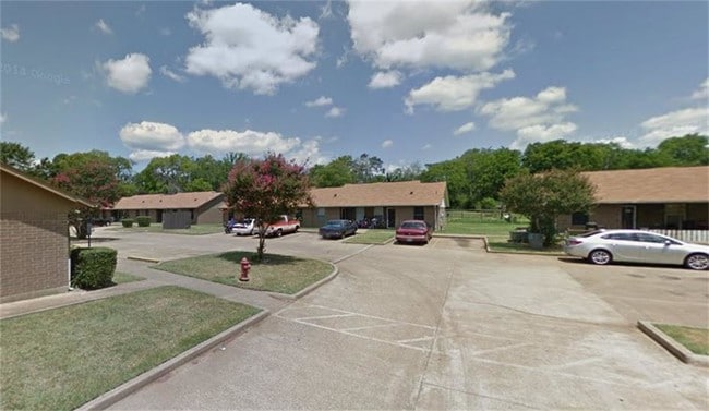 property at 401 Mill St