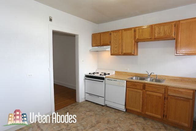 1115 W Oakdale Ave in Chicago, IL - Building Photo - Building Photo