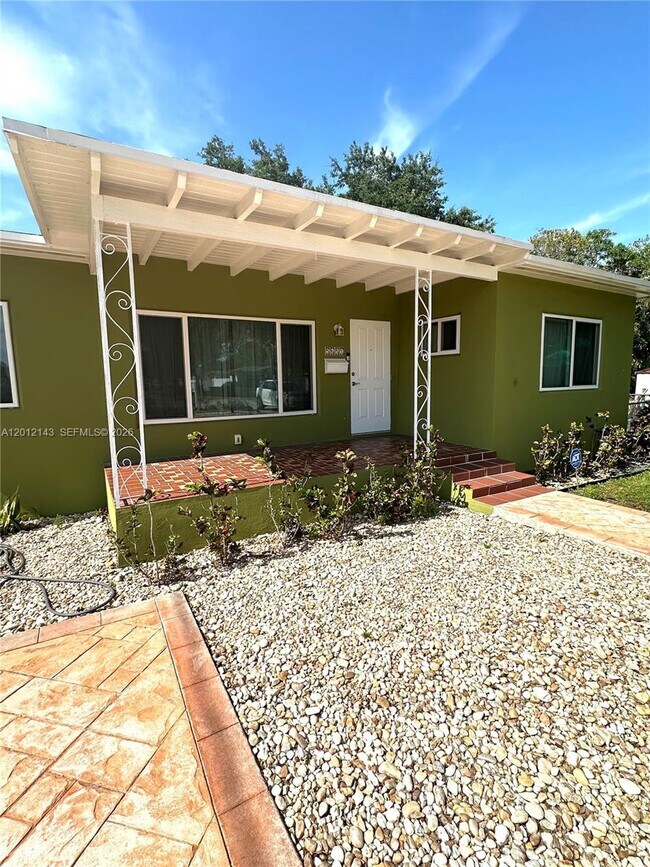 5651 NW 3rd St in Miami, FL - Building Photo - Building Photo