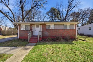 613 Normandy St in Portsmouth, VA - Building Photo