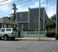 415 N Claremont St in San Mateo, CA - Foto de edificio - Building Photo