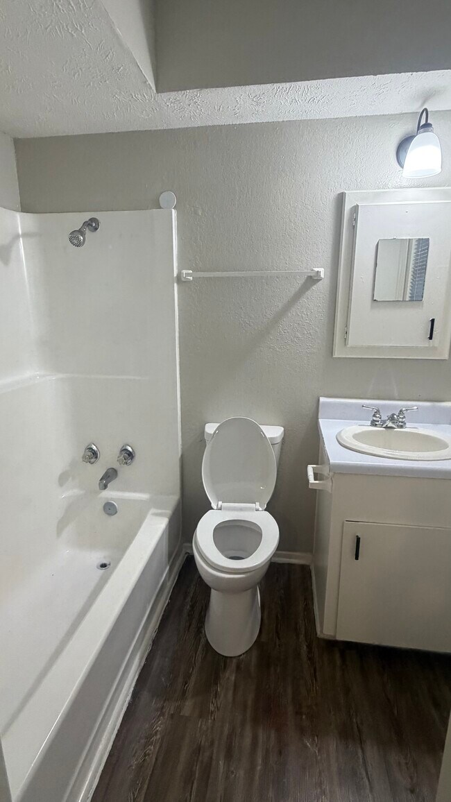 416 Crooks Dr in Mount Pleasant, TX - Building Photo - Building Photo