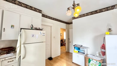 100 Delhi St in Guelph, ON - Building Photo - Building Photo