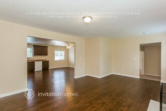 15145 Haynes St in Los Angeles, CA - Building Photo - Building Photo