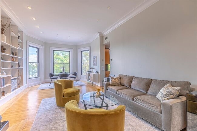 33 Bay State Rd in Boston, MA - Building Photo - Building Photo