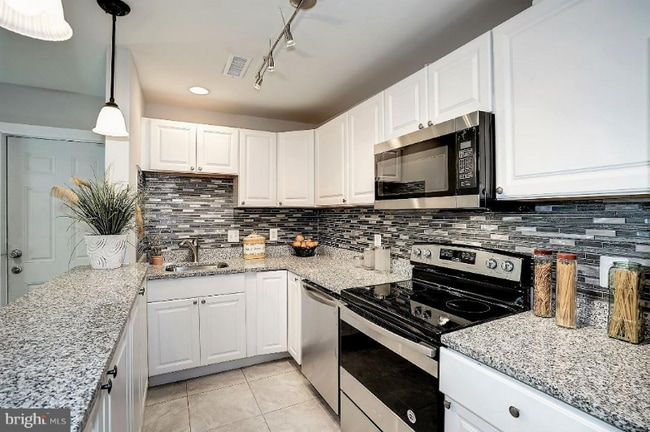 property at 319 Burns St SE