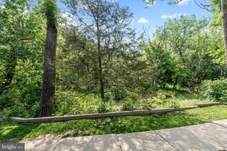 1004 Timber Creek Rd in Lindenwold, NJ - Building Photo - Building Photo