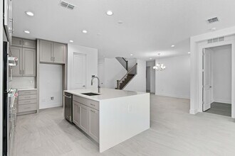 1465 Stonecliff Dr in Apopka, FL - Building Photo - Building Photo