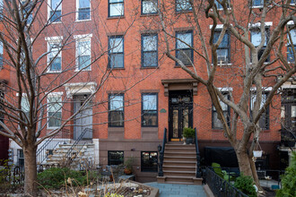 16 4th Pl in Brooklyn, NY - Building Photo - Building Photo