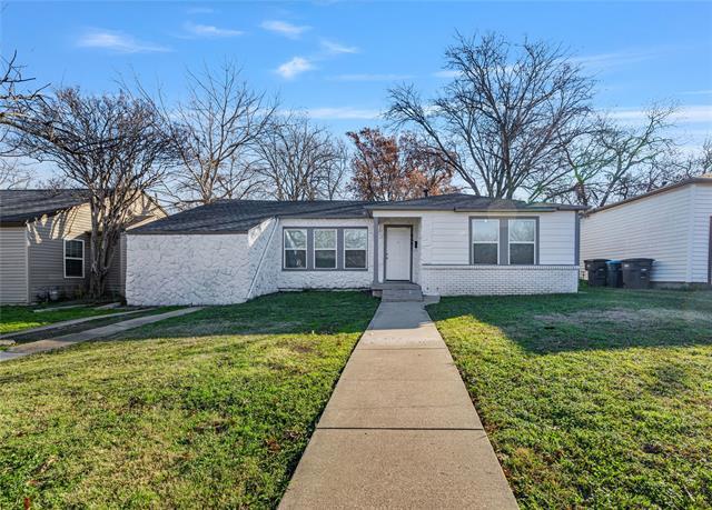 4601 Harwen Terrace in Fort Worth, TX - Building Photo