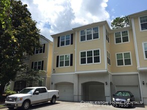 60 Fenwick Hall Allee-Unit -#726 in Johns Island, SC - Building Photo - Building Photo