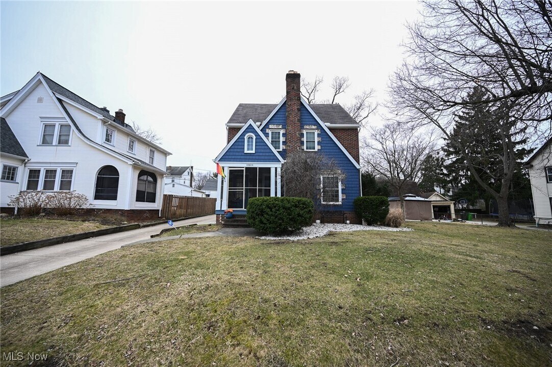 10804 Penfield Ave in Garfield Heights, OH - Building Photo