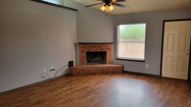 2709 108th St in Lubbock, TX - Foto de edificio - Building Photo