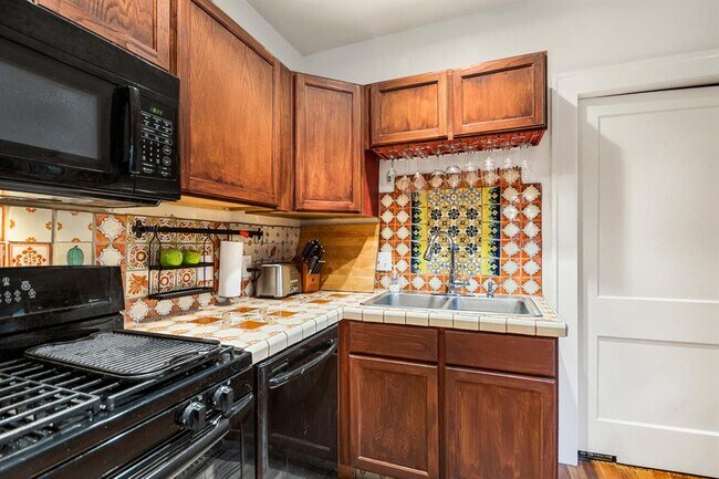 2834 Pearl St in Austin, TX - Building Photo - Building Photo