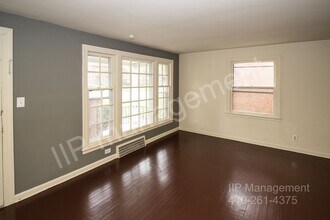 4070 Okalona Rd-Unit -- in South Euclid, OH - Building Photo - Building Photo