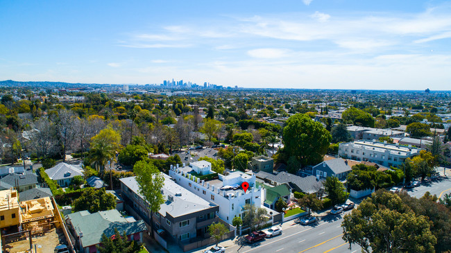 1334-1336 N Fairfax Ave in West Hollywood, CA - Building Photo - Other