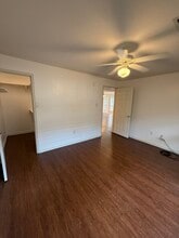 529 Versailles Blvd in Alexandria, LA - Building Photo - Building Photo