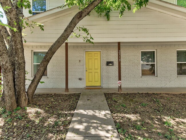 3201 Forest Park Blvd in Fort Worth, TX - Building Photo - Building Photo
